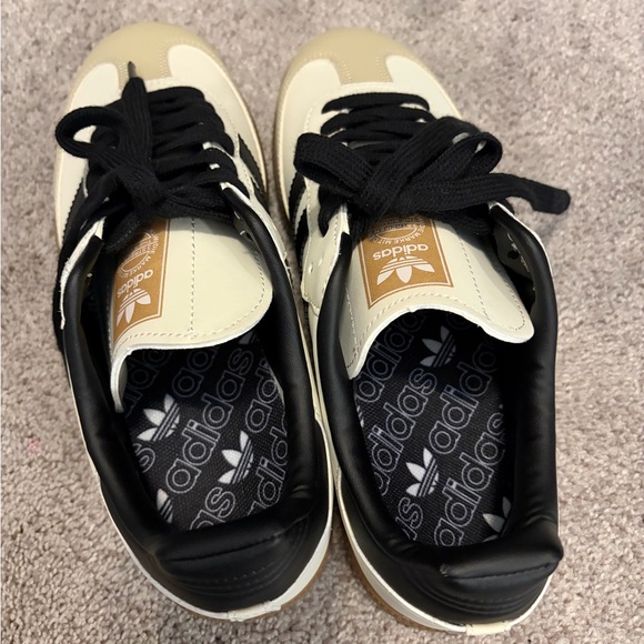 New Adidas Sambas - Picture 2 of 5